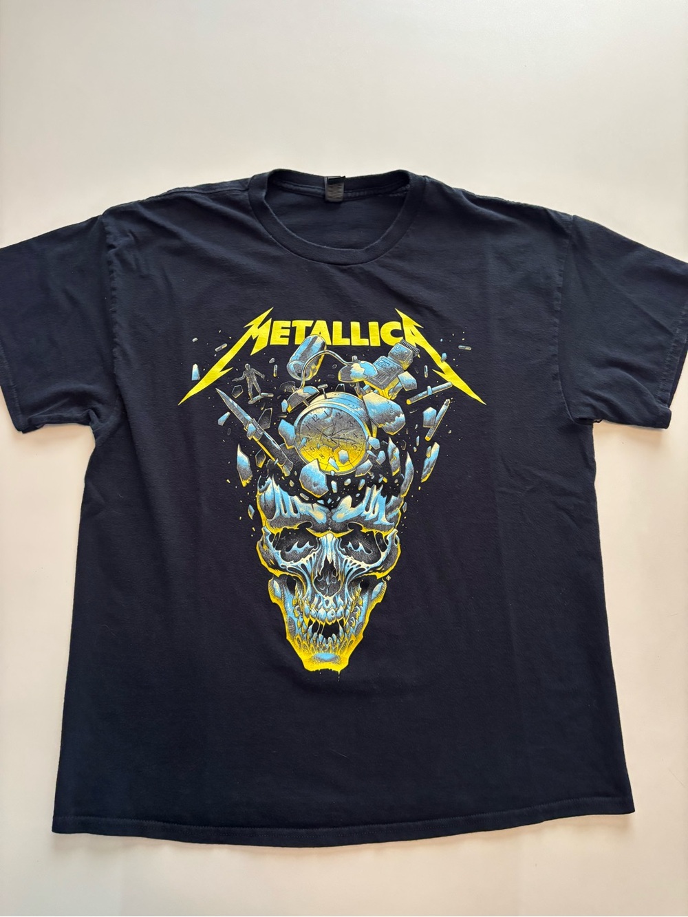 Metallica skull rock band shirt Y2K designs 2023-2024 Canada tour